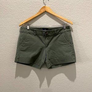 American Eagle Midi (5") Stretch Army Green Short - Size 6
